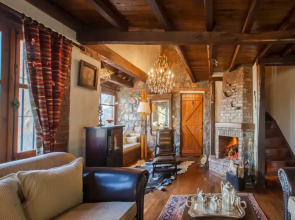 Traditional Holiday Home in Pella with Garden
