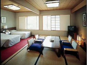 Tomata Onsen Noritake