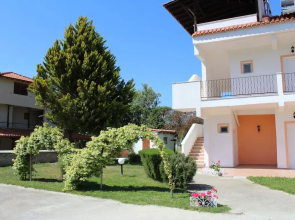 Maravilla Apartments