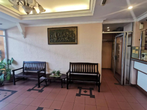 OYO 89864 Hotel Holiday Park