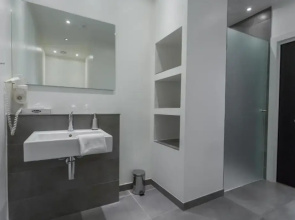 Mercur Hotel