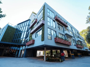 Mérit Parque Leloir by Amérian