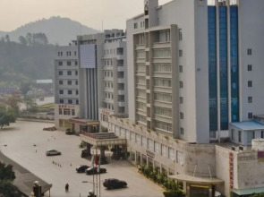 Dynasty Hotspring Business Hotel