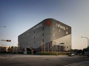 Ease Motel Taichung