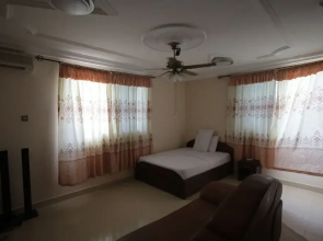 X-Class Guesthouse by BWHospitality