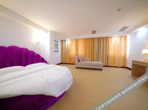 Cenxi Ideal Hotel (Tan Hua Bus Station Branch)