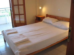 Niki Apartments