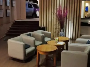 De Green City Hotel