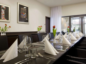 Отель Park Inn by Radisson Meriton Conference & Spa Tallinn