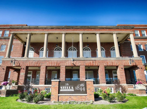 The Stella Hotel & Ballroom
