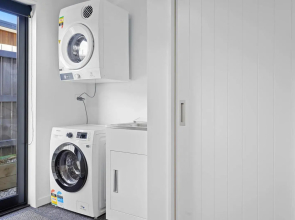 Paradise Point - Wānaka Holiday Home