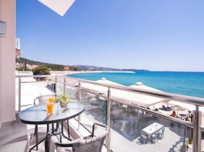 Xenia Suites