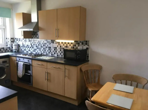 Farnborough Apartment