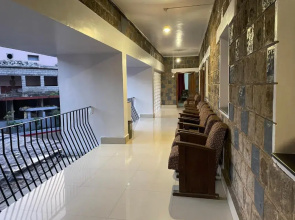 Caveri Residency