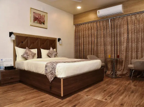 Carina Retreat Resort