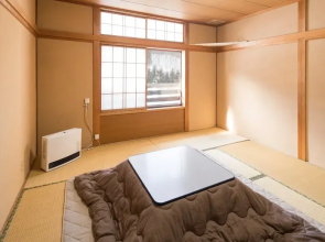 Uenohara Lodge YamanoIe