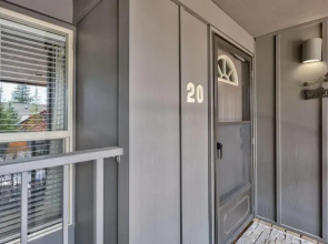 Abbot House #20 by Village Properties at Sunriver