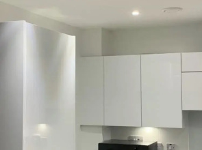 Posh 1 Bed Flat-direct Links to Central London