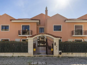 Perfect Family Hideout Residence W/Ac & 4Br + 5Ba