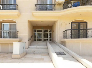 3Beds Apartment in Rehab City