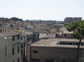 Colosseo & Colle Oppio Charming Apartment