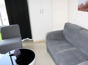 Rich Royal Suites