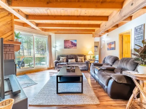 Treehouse #107, Building G by Summit County Mountain Retreats