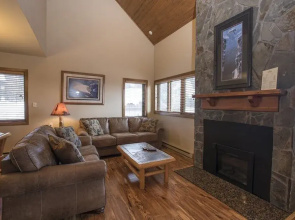 Sherpa 8 - 3 Br Condo