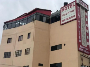 Hotel Mountain View And Rooftop Restaurant