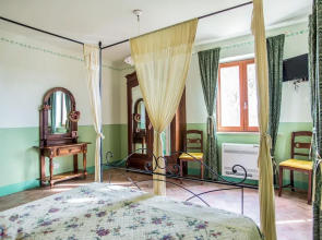 Authentic Villa With Swimming Pool in Grosseto
