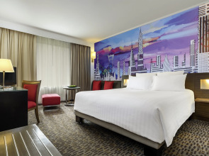 Отель Novotel Bangkok On Siam Square