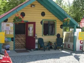 Patten Pond Camping Resort Apartment 1
