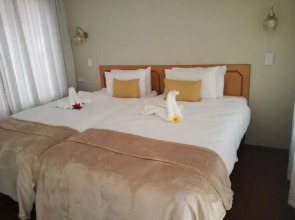 Ananda Lodge