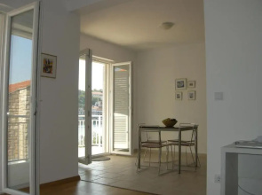 Domenica Apartments