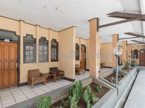 OYO 90912 Wisma Pkpn 1