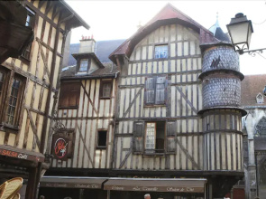 Le1600Troyes - La Champenoise & jardin