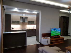 Northern Avenue, 3 bedrooms Luxury, New Renovated apartment TT666