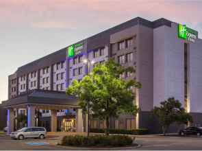 Holiday Inn Express & Suites Mississauga-Toronto Southwest by IHG