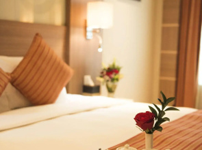 Sunday Mega Hotel Sheikh Zayed Road