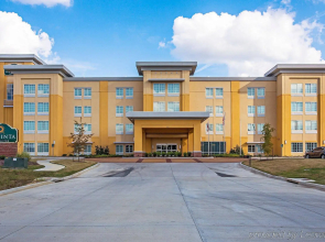 La Quinta Inn & Suites by Wyndham Starkville at MSU