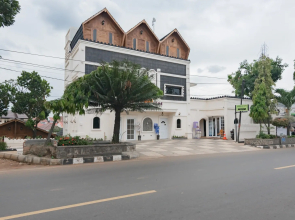 Urbanview Hotel Kangen Bungalow Purwakarta by RedDoorz