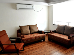Rosewood Apartment Hotel