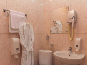 Парк-Отель Май