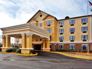 Holiday Inn Express & Suites Byron by IHG