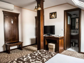 Hotel President