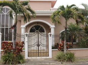 Deluxe Property in Cariari