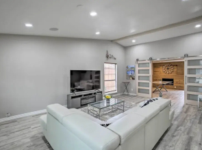 16 Mi to Lake Ray Hubbard: Garland Family Home