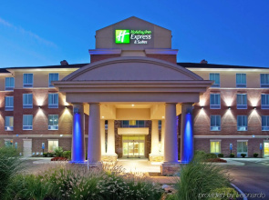 Holiday Inn Express & Suites Cincinnati - Mason by IHG