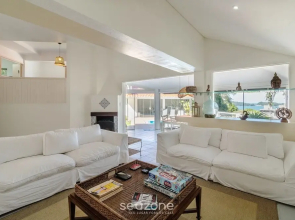 4BR House Pool & BBQ 500m From Beach Che0401