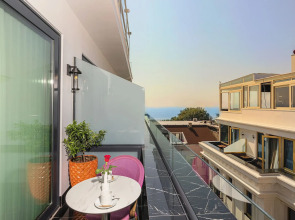 The Magnaura Palace Hotel